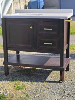Metropolis 42" Free Standing Single Basin Vanity Set with Cabinet and Marble Vanity Top