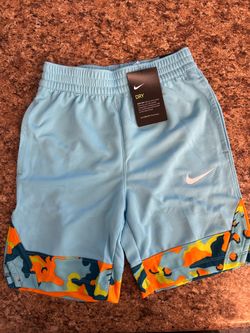 Nike Boys Shorts Standard Fit C10910-496 Size Small - New