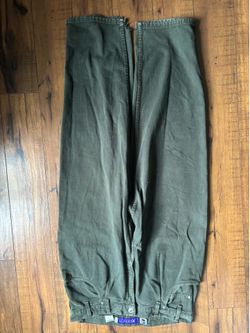 *RARE* Levi’s Silver tab green baggy pants