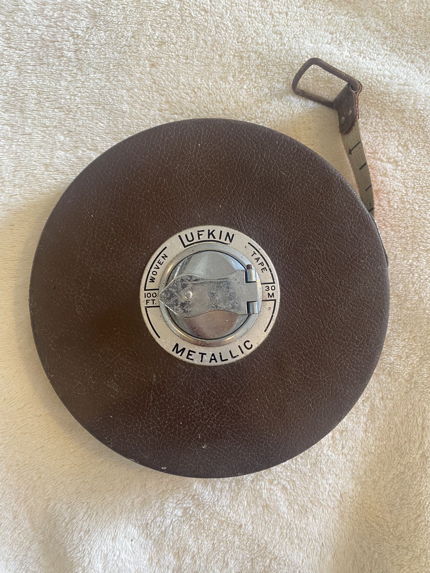 Vintage Lufkin Metallic 100 ft Measuring Tape