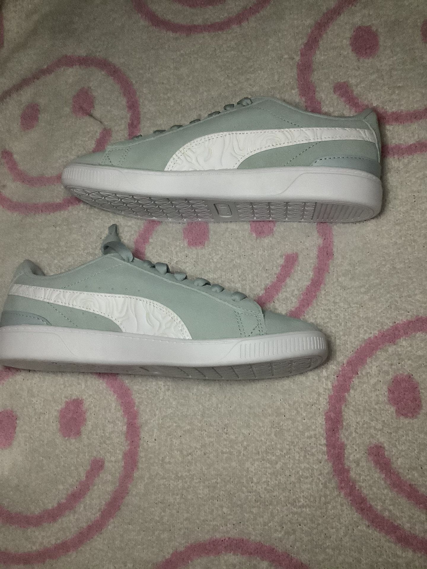 Vikky V3 Imprints Size 7.5 Women