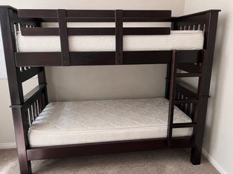 Bunk bed