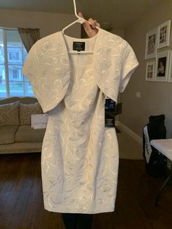 Carmen Marc Valvo cocktail dress