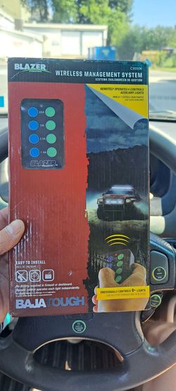 Wireless auxiliary light control