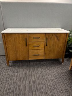 60” Bathroom vanity in dark wood color