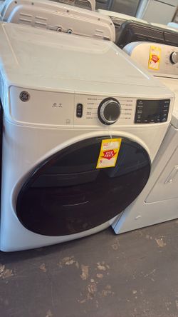 Nice like new GE gas dryer front