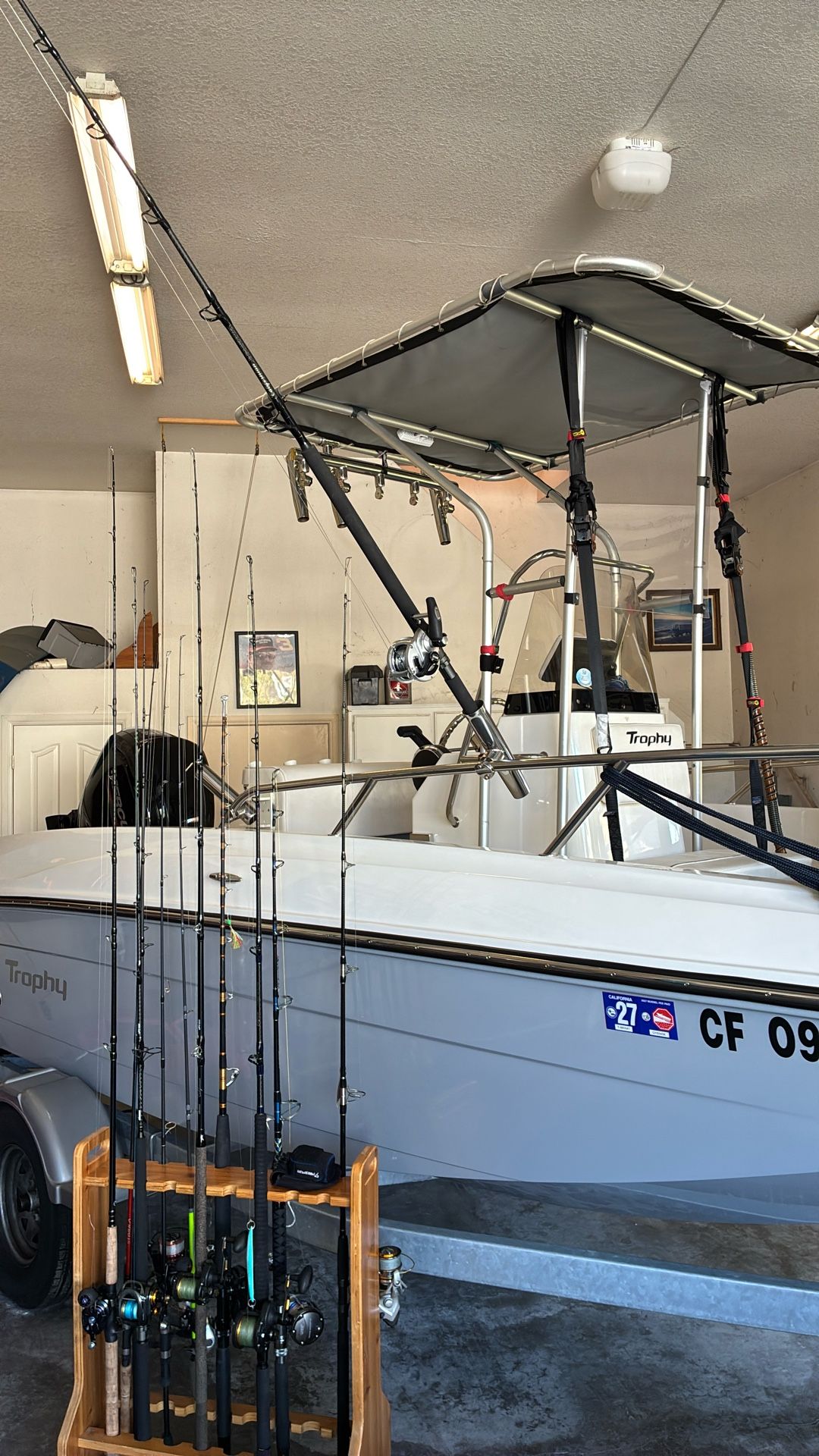 Tuna Rods 130 Like New Tuna Rod 60 To 130# for Sale in Chino, CA - OfferUp