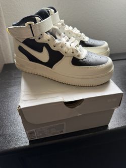 Women’s Air Force 1 Size 6