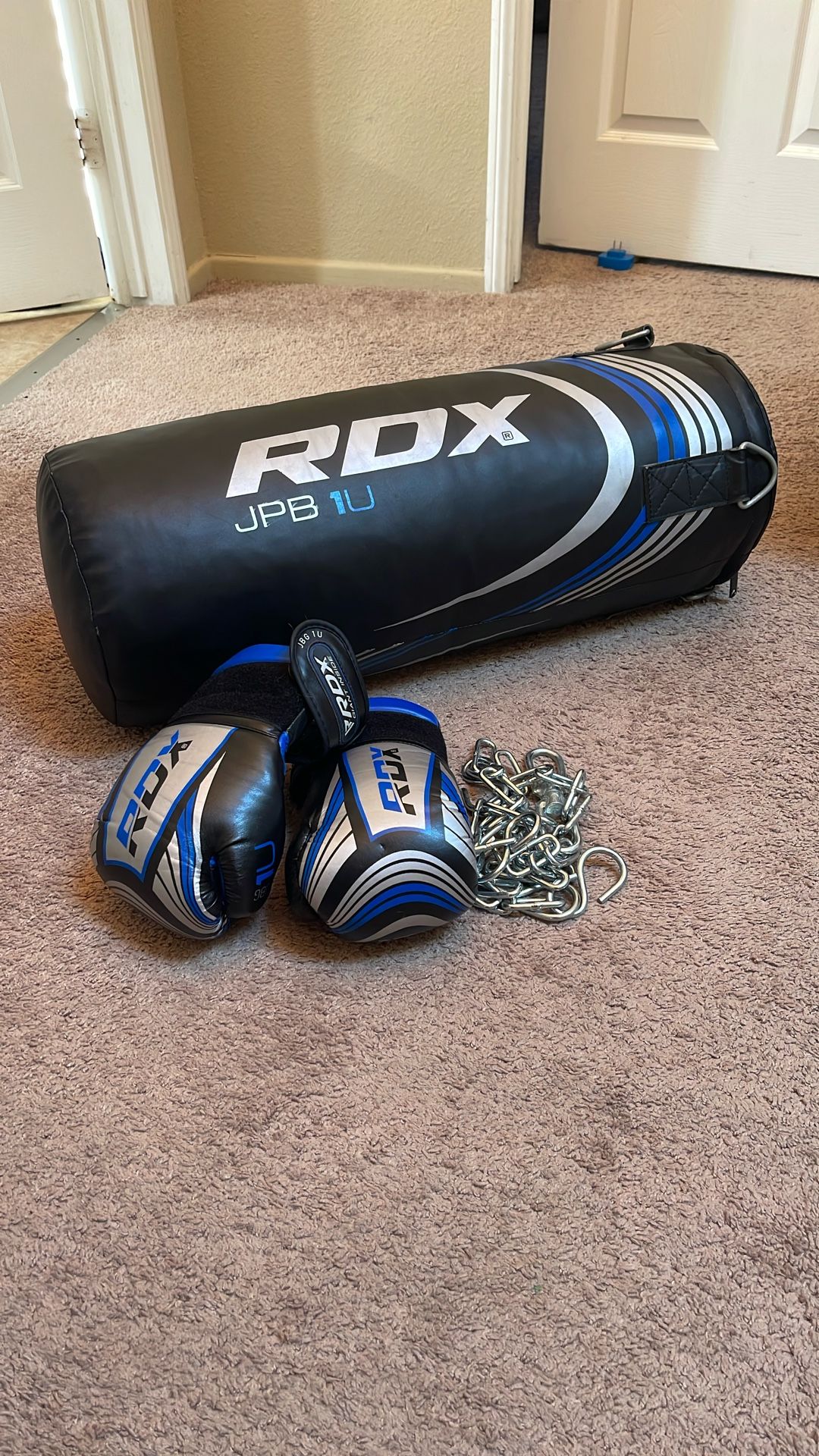 Kids 2ft Punching Bag set with gloves