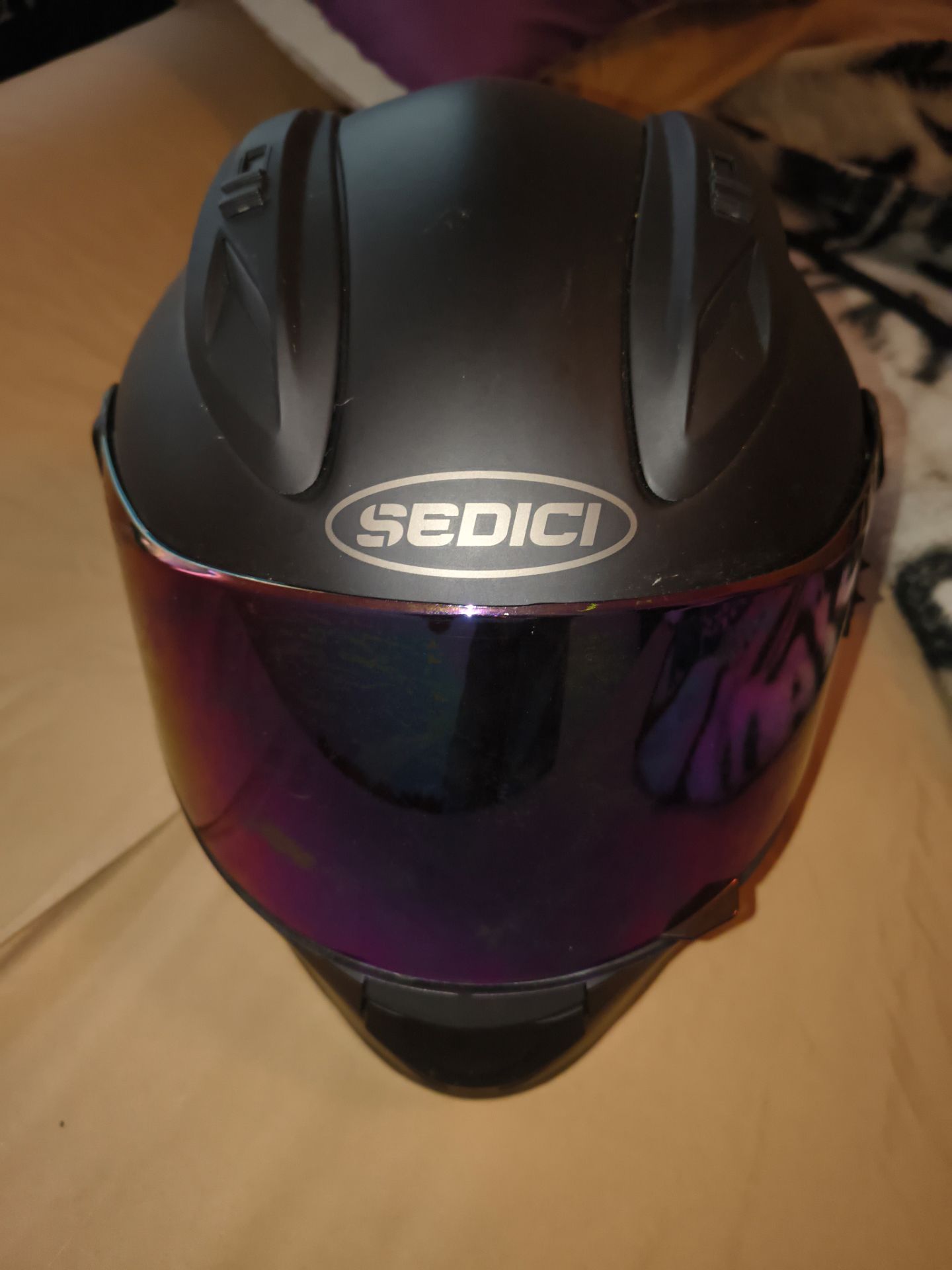 !! very nice helmet!! SEDICI PRIMO STRADA (like new)