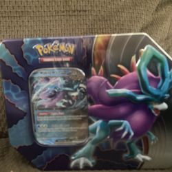 Pokémon paradox clash tin