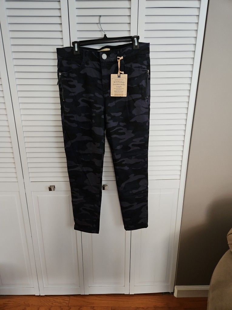 Democracy AB TECHNOLOGY CAMO JEANS sz 12