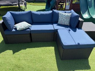 Patio furniture set