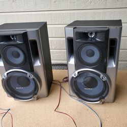 Sony Speaker System. Woofers, Tweeters. 8ohms.