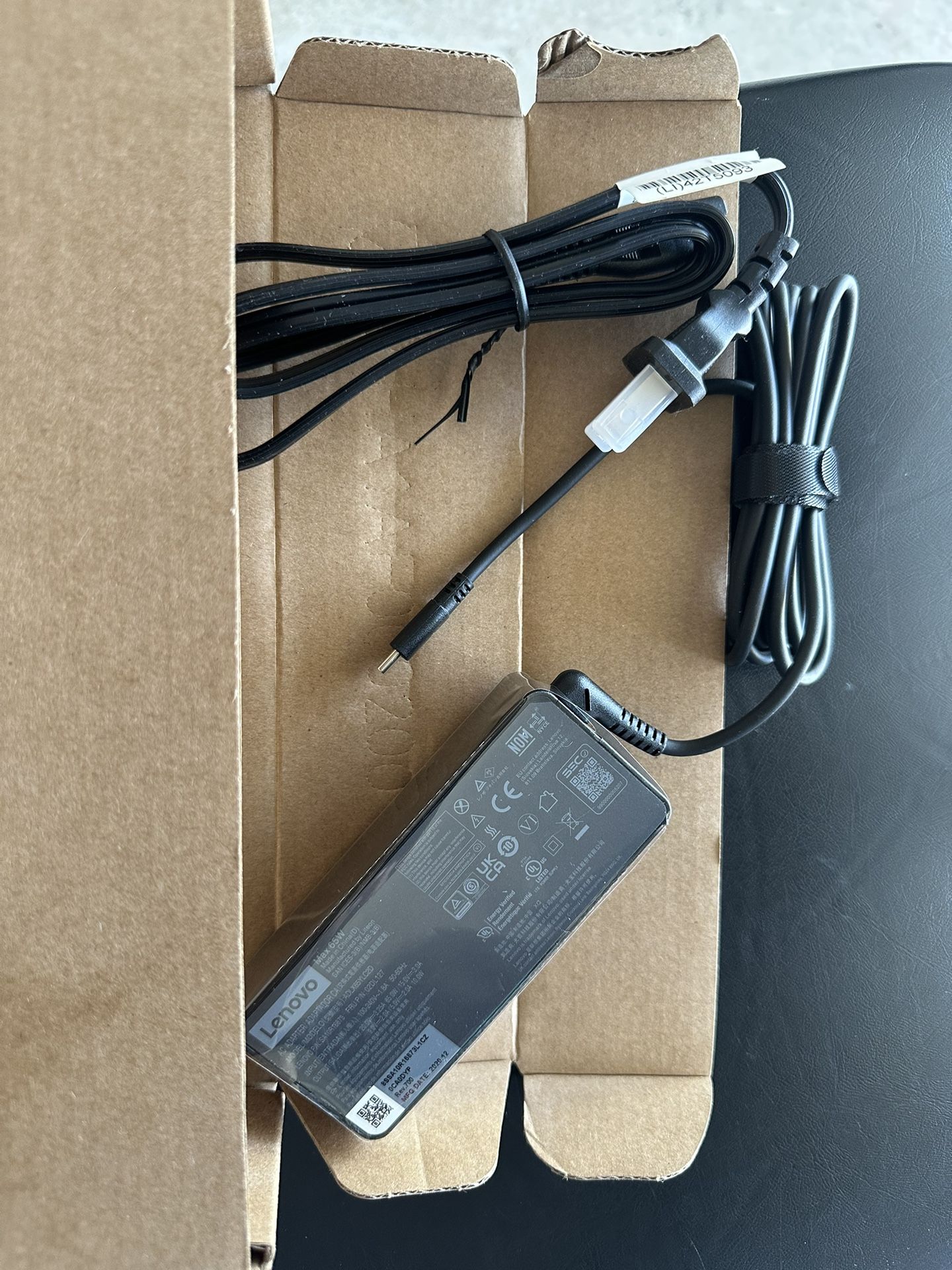 Lenovo AC Adapter ADLX45DLC2A