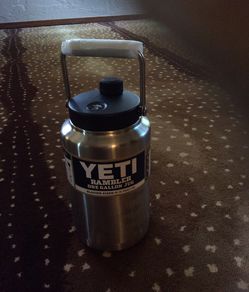 New YETI rambler 1 gallon stainless steel jug!!!