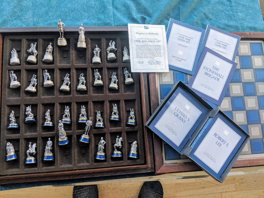 National Historical Society Civil War Chess Set