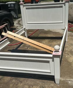 Full size Bed.   All Real wood