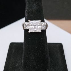 Beautiful Genuine White Topaz Ring