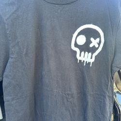 Sum 41 black skull tee Size M