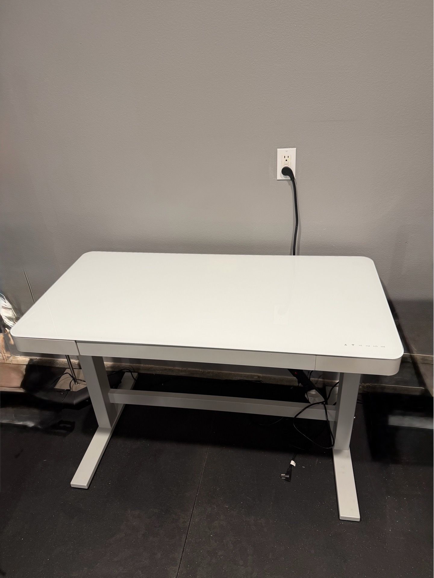 Adjustable Sit/Stand Desk