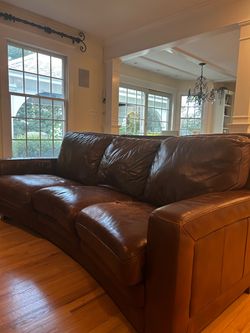 Leather sofa - Free pick up