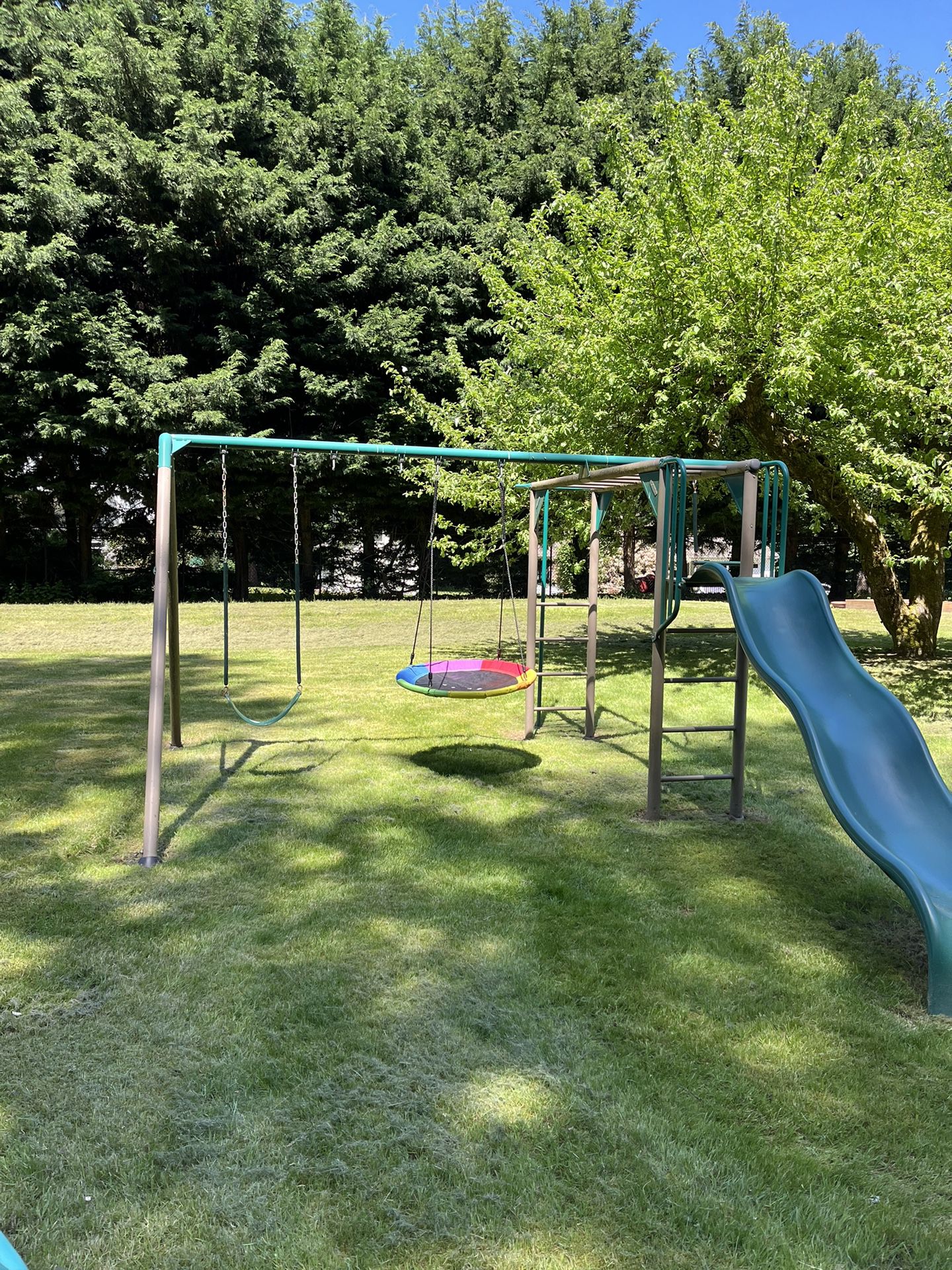 Kids Play Structure, Swing, Slide 