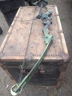 Vintage compound bow