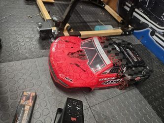 ARRMA SENTON 4X4 RC TRUCK
