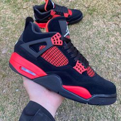 Jordan 4 red thunder 