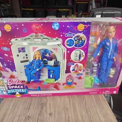 Barbie Space Discovery 