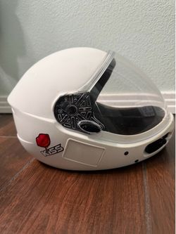 Skydiving helmet