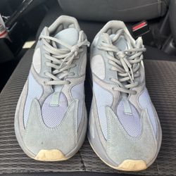 Yeezy 700 v1 Inertia 