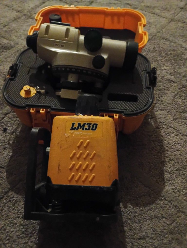 Laser Level With Tripod