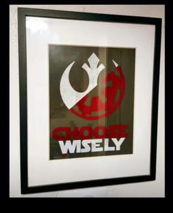 Star Wars : Choose Wisely Framed Poster
