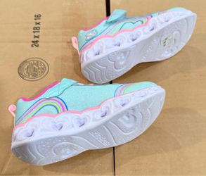 Skechers heart 💜 Lights size 12 kids 🧒