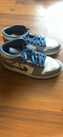 Nike dunks (Mids)
