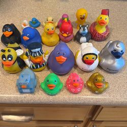 Duck Duck Jeep Collection 20 Rubber Ducks Jeep