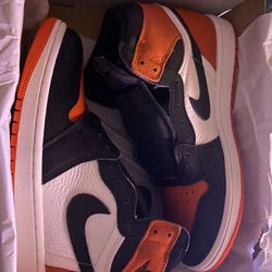 JORDAN 1’s SHATTERED BACKBOARD( Size 9 1/2)