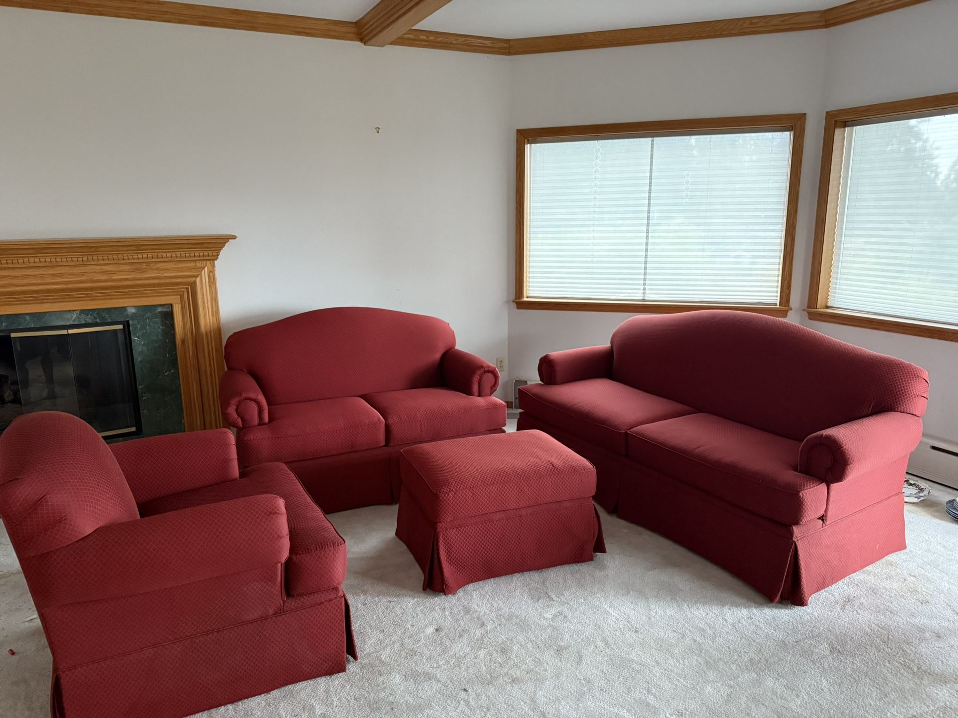 Living Room Furniture Set!