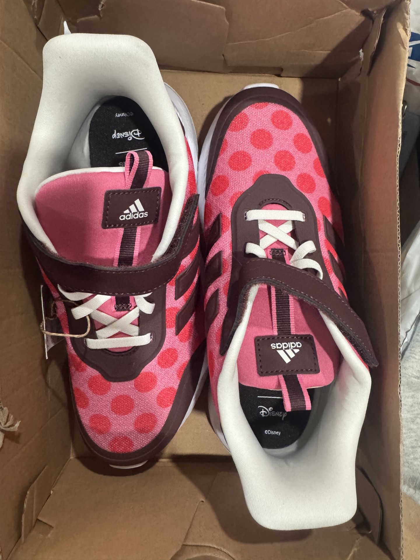 These are Adidas x Disney Minnie Mouse X_PLR Path children's shoes. Size US 3,UK 2 1/2