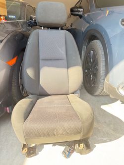 2007-2014 Driver and Passenger Front Seats
