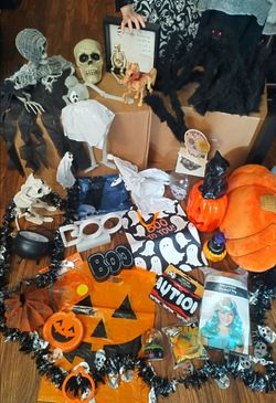 Halloween bundle lot deal