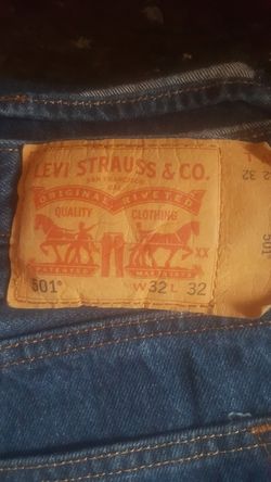 Levis jeans