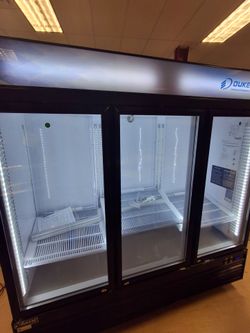 3door merchandise cooler