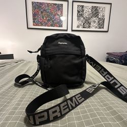 Supreme Shoulder Bag