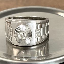 BEAUTIFUL MENS 14K WHITE GOLD with DIAMONDS - 7.8 Gram - Size