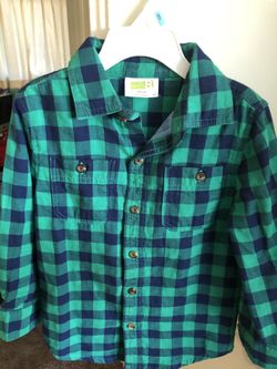 Boys shirt. Long sleeve and short sleeve. Size XS 4