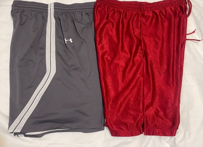 Under Armour&Champs Men’s Shorts Bundle Size XL