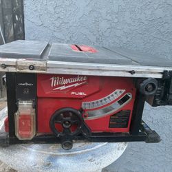 Milwaukee Miter & Table Saw